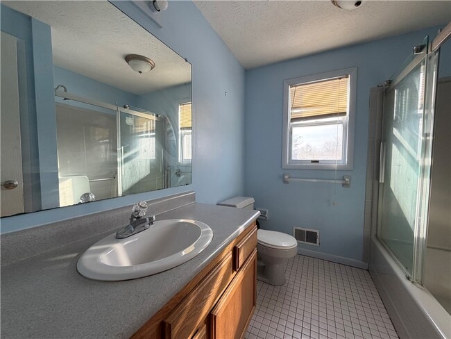 Building Photo - 598 Bram Hall Dr