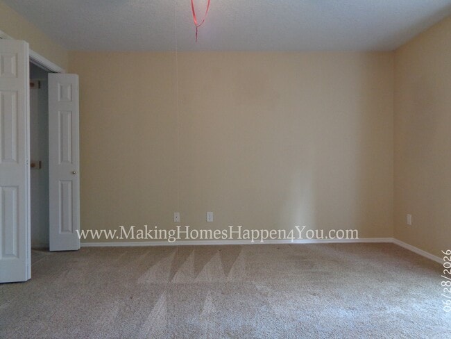 Building Photo - 260 SW Oregon Trail Dr