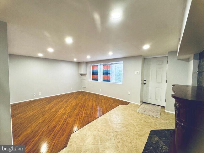 Building Photo - 3627 Newberry Rd