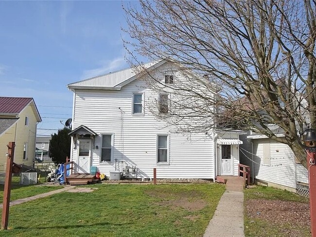 Building Photo - 26-28 Homestead Ave