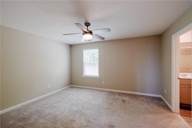 Building Photo - 2088 Nuthatch Dr