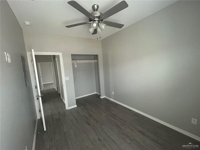 Building Photo - 1723 Stauffers St