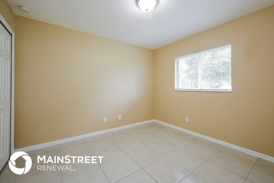 Building Photo - 1917 Kester Ave