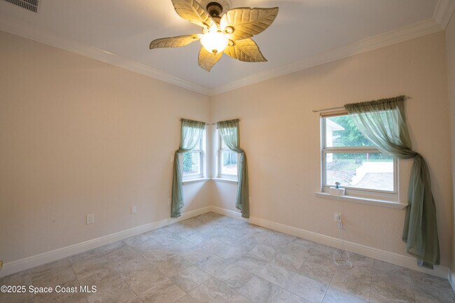 Building Photo - 1613 Indian River Dr