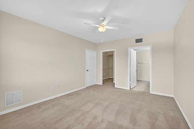 Building Photo - 6510 Emerald Dunes Dr