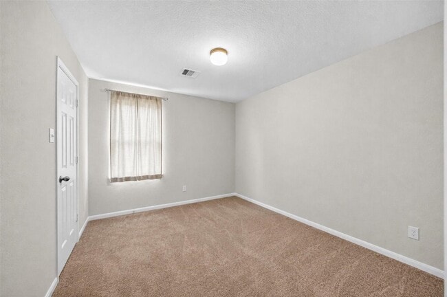 Building Photo - 16361 Olive Sparrow Dr