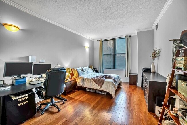 Building Photo - 4315 PARK Ave