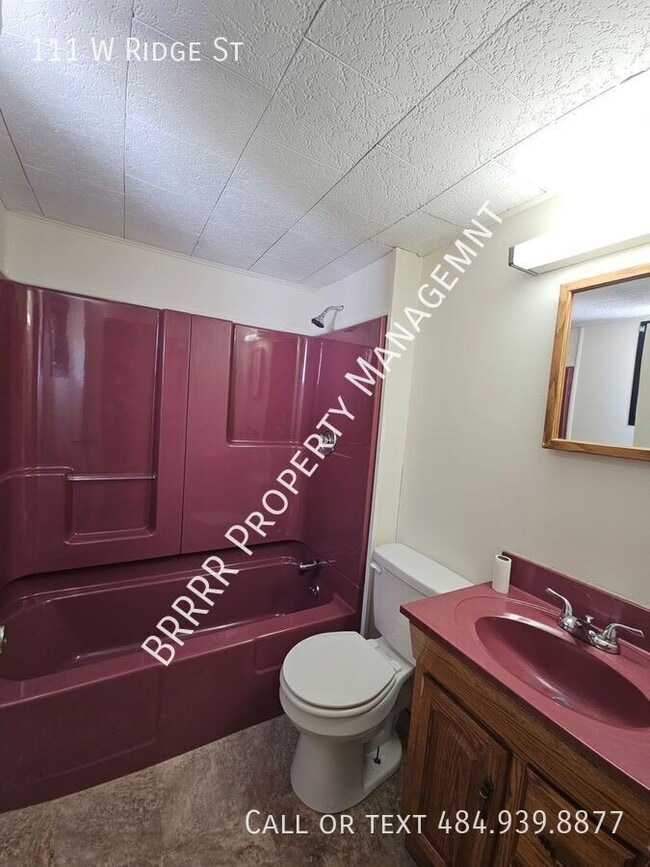 Building Photo - 111 W Ridge St