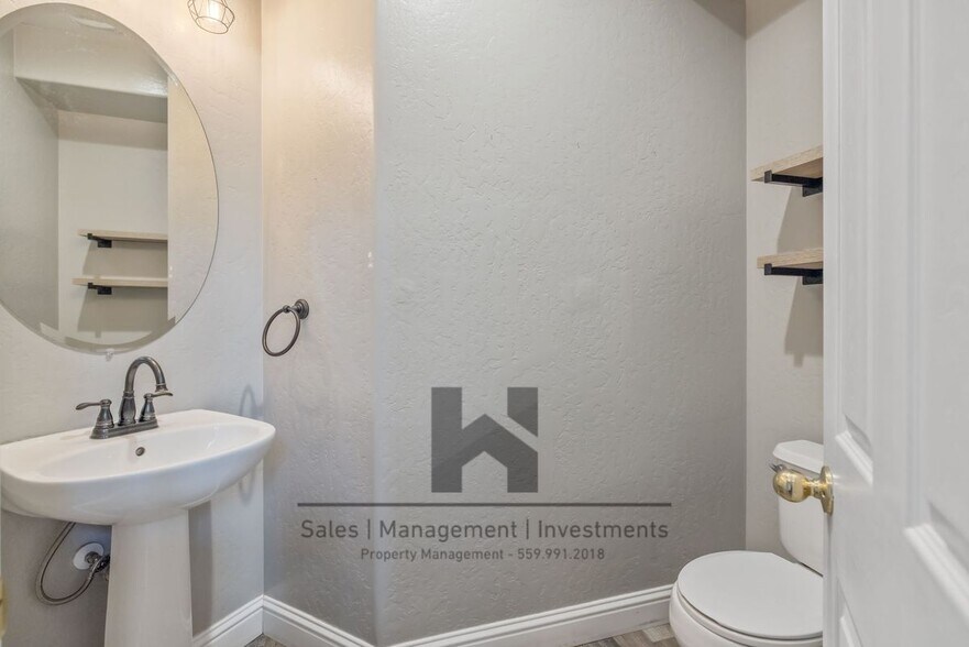 Building Photo - 3169 Brickfield Ave