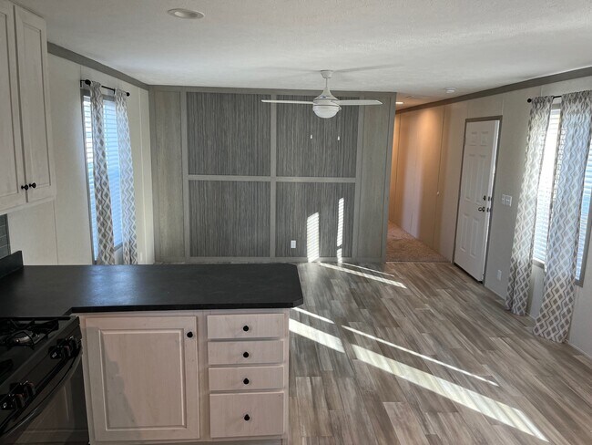 Building Photo - 151 Donald Ave