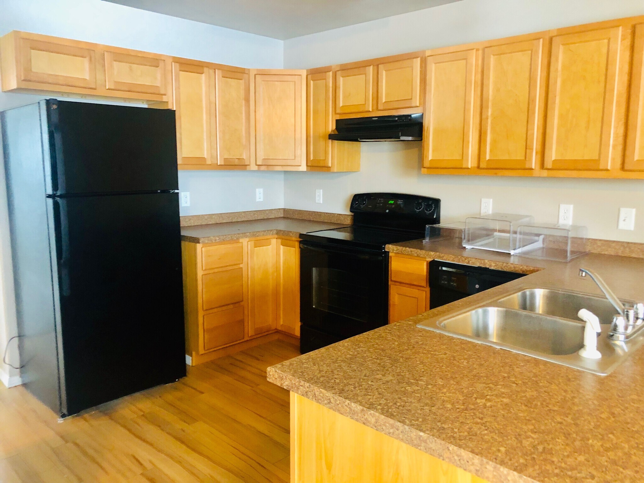 Kitchen photo #1 - 225 Northgate Loop