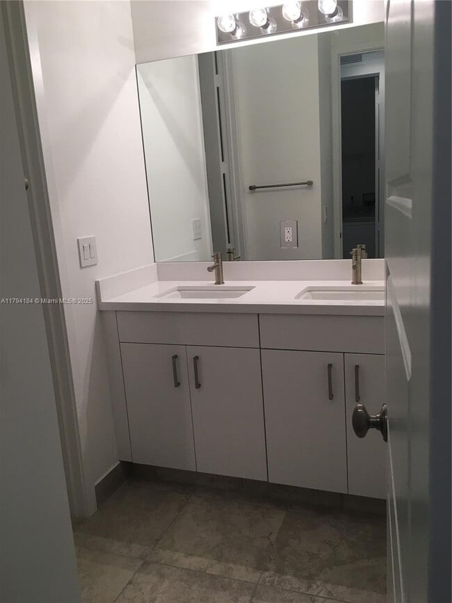 Building Photo - 17545 SW 150th Ct