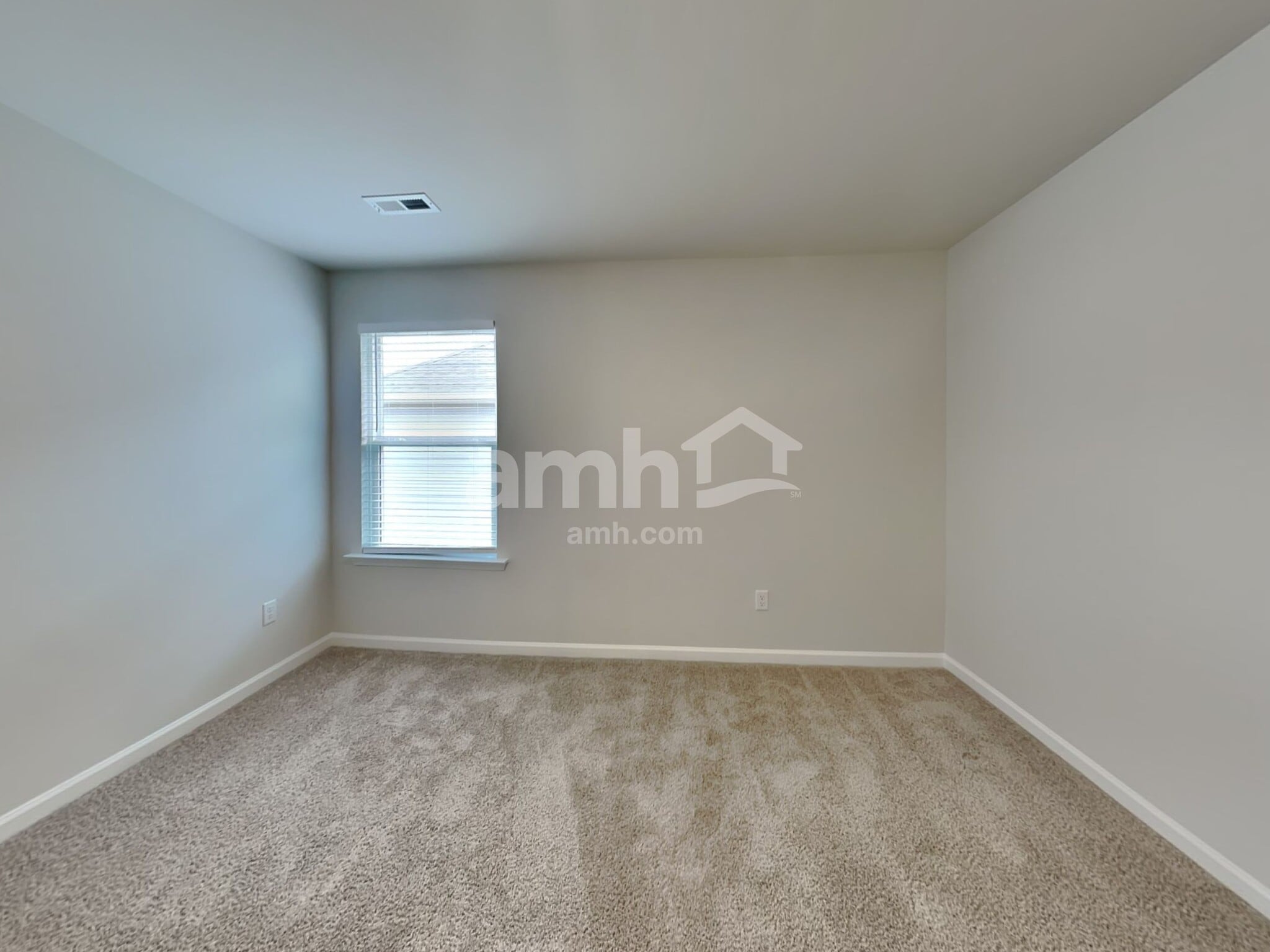 Building Photo - 3240 Emberly Dr