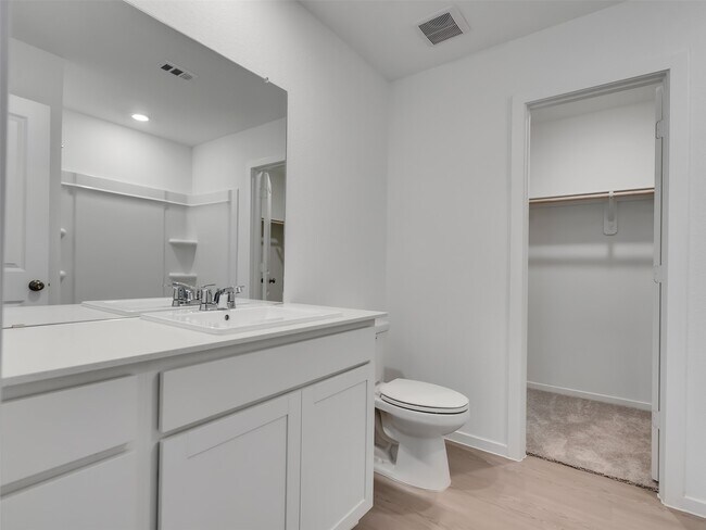 Building Photo - 921 Capracotta Dr