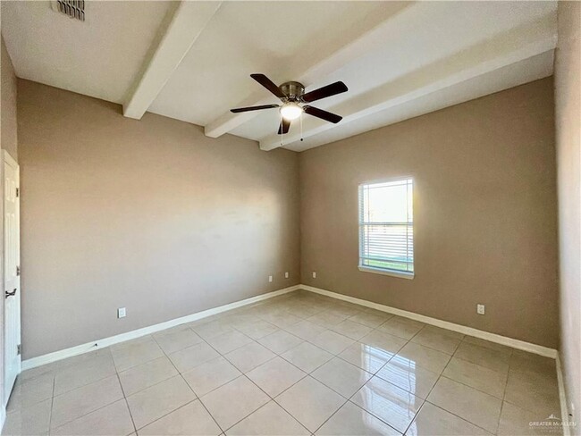 Building Photo - 3120 Regal Dr