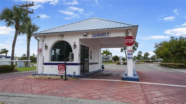 Building Photo - 5506 Virginia Dare Ln