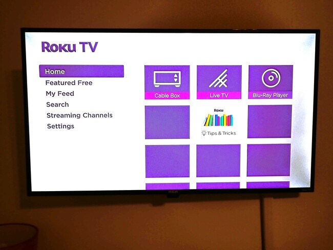 Apt includes Roku TV and Free Wi-Fi for multiple devices. - 4210 Wilshire Blvd