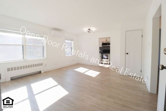 Building Photo - 1823 Griswold Dr