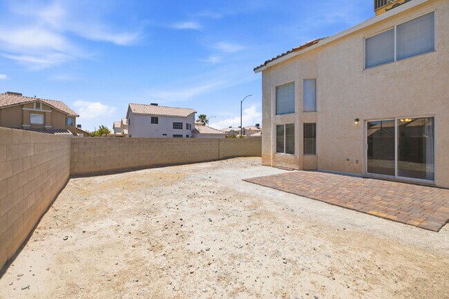 Building Photo - "Modern Comfort Close to Nellis Airforce Base: Spacious 3-Bed Home with 2.5 Baths in Vibrant Las ...