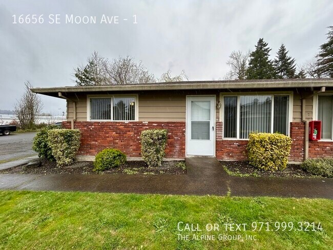 Primary Photo - 16656 SE Moon Ave