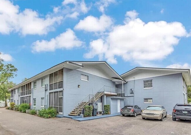 Building Photo - 1014 E South St