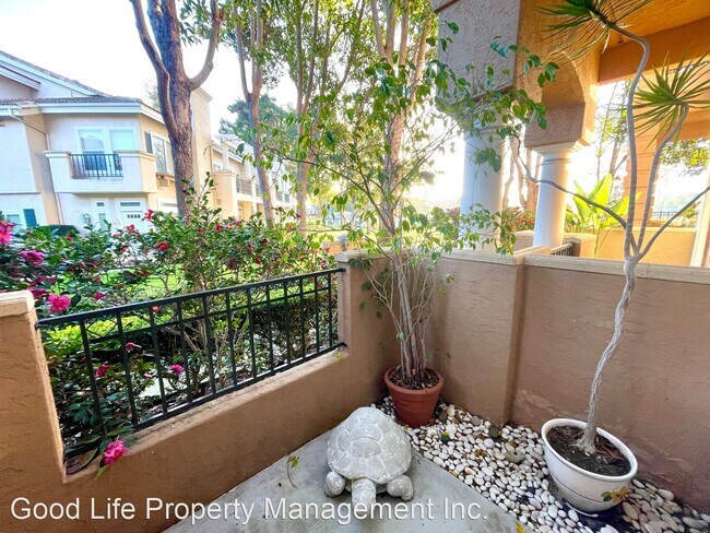 Building Photo - 2 br, 2.5 bath House - 7145 Calabria Ct Un...