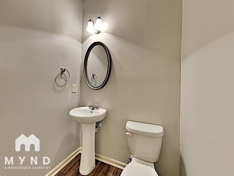 Building Photo - 280 Hill Crest Cir