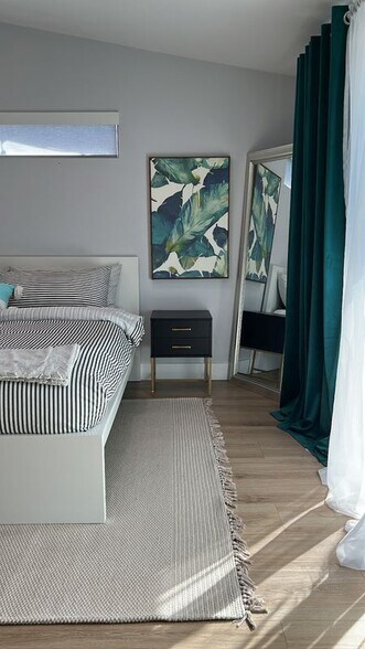 Building Photo - 4821 Heaven Ave