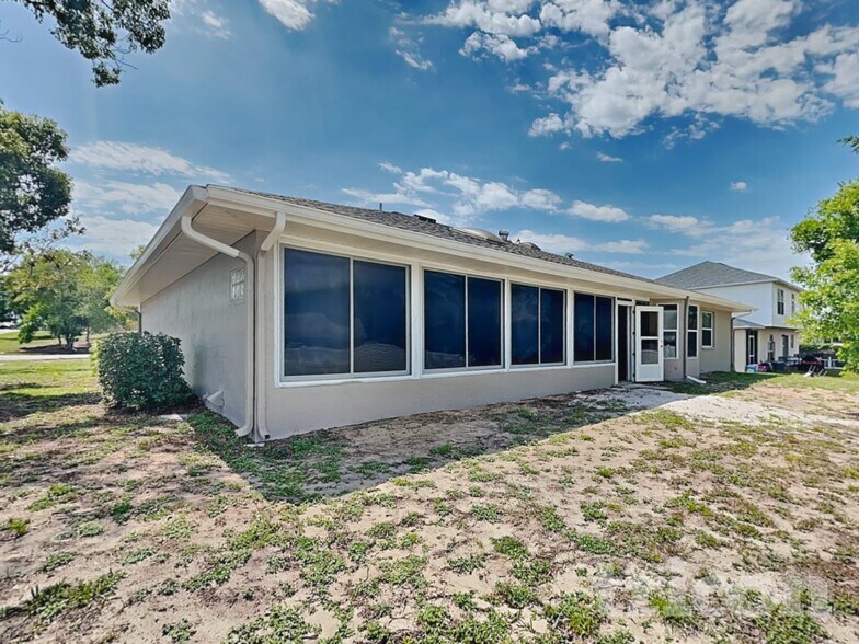 Building Photo - 7028 Covewood Dr