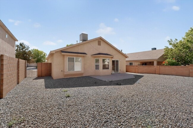 Building Photo - 3305 Tin Cup Rd
