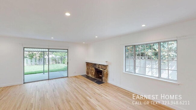 Building Photo - 7345 Matilija Ave