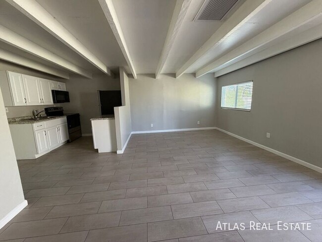 Building Photo - 3451 N Flowing Wells Rd