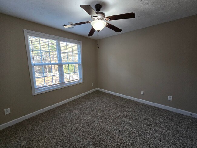 Building Photo - 237 Gertie~ Mitchells Landing  ~ 1 MONTH FREE~