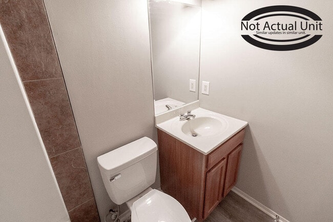 Building Photo - 211 Wheaton Ct