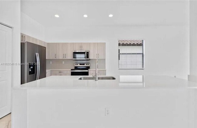Building Photo - 5656 Cerva Ln