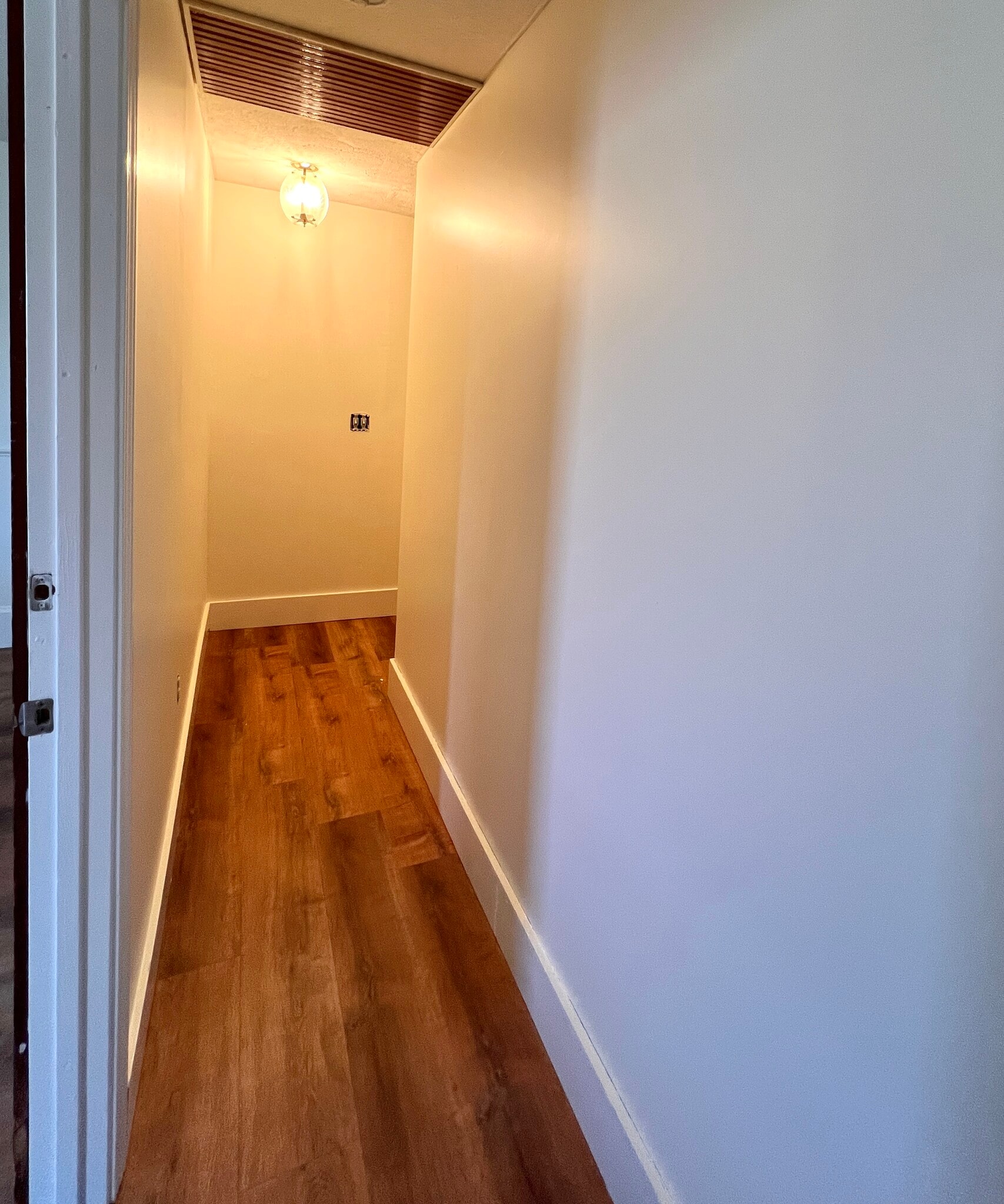 Rear hallway entrance - 94 Graham St