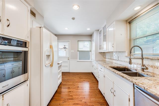 Building Photo - 3580 Ainsworth Dr