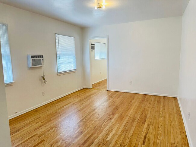 Building Photo - Single-Story Home on a Large Lot in Redlands