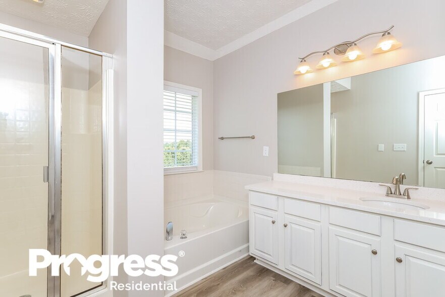 Building Photo - 4490 Split Creek Dr