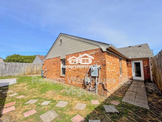 Building Photo - 1517 Glenmont Ct