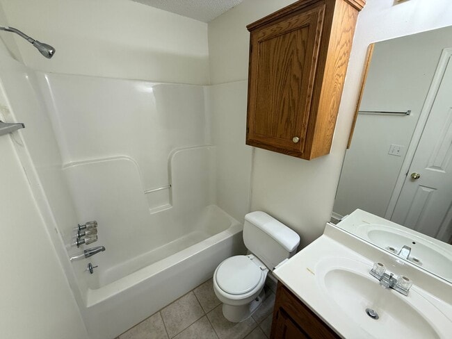 Building Photo - 2BR/2BA House For Rent