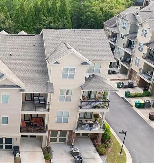 Building Photo - 6453 Chariot St