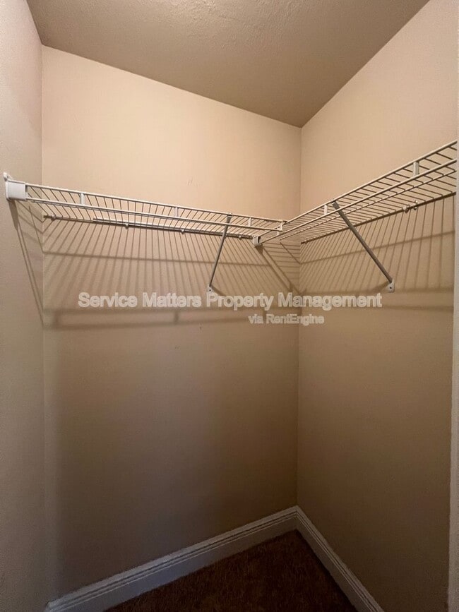 Building Photo - 4496 Fiske St