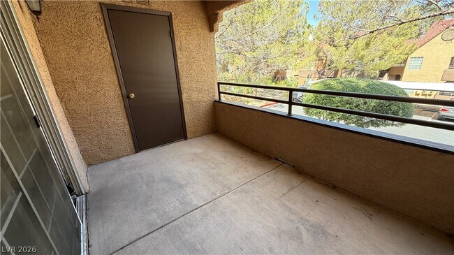 Building Photo - 2200 S Fort Apache Rd