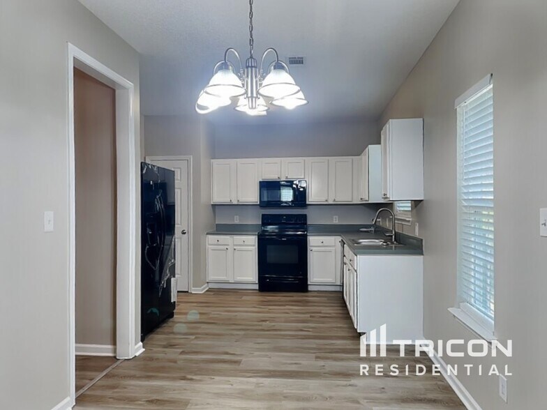 Building Photo - 2635 Brookgate Crossing