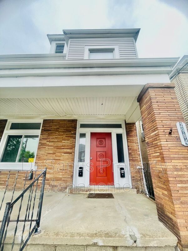 Primary Photo - 2984 W Liberty Ave