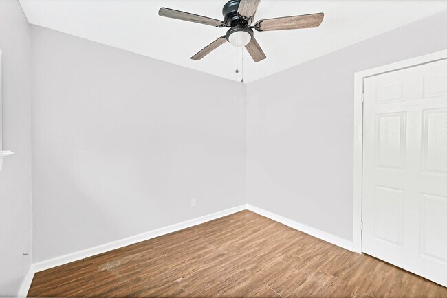 Building Photo - 601 Booker T Washington St