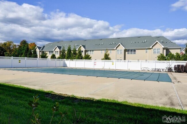 Building Photo - 843 Liberty Ct