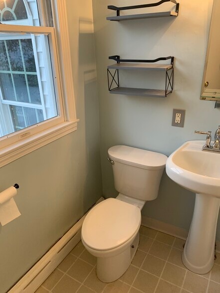 Building Photo - 85 Central St