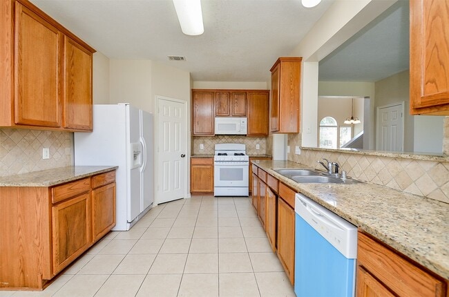 Building Photo - 7415 Oakwood Canyon Dr
